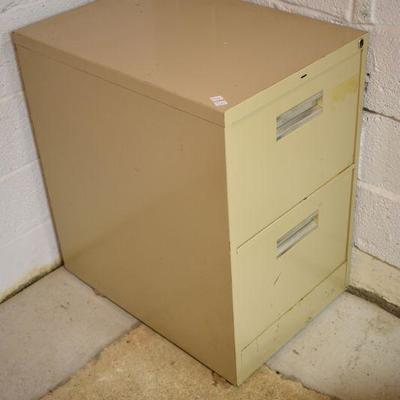Lot B-262: Legal Size 2 Drawer Metal Filing Cabinet
