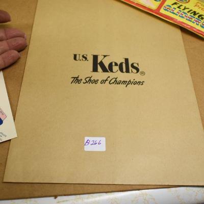 Lot B-266: Vintage Paper Airplane Kit
