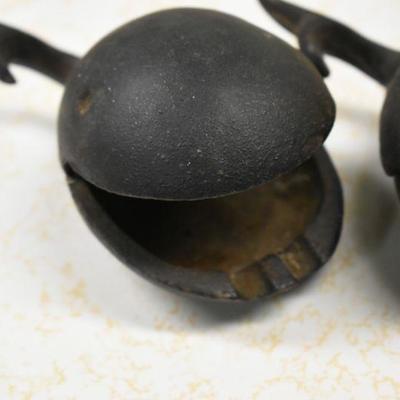 Lot B-271: Pair of Whale Cast Iron Ashtrays