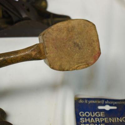 Lot B-276:  Tools