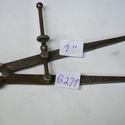 Lot B-277:  Vintage Divider