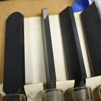 Lot B-279:  Craftsman Chisel Set