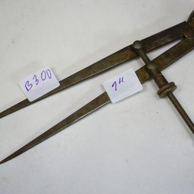 Lot B-300:  Vintage Starrett Divider