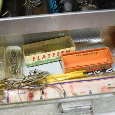 Lot B-305:  Vintage Tackle Box