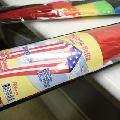Lot B-313: Kites