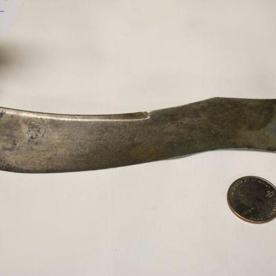 Lot B-166:  Vintage Knife
