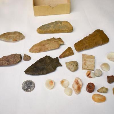 Lot B-170:  Antique Arrow Heads