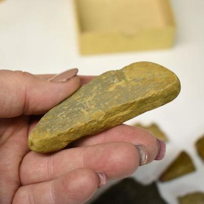 Lot B-170:  Antique Arrow Heads