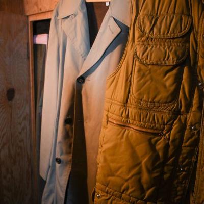 Lot B-248:  Men's Outerware
