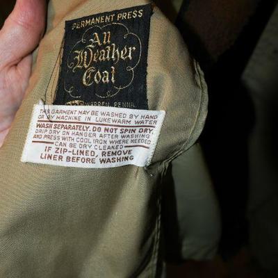 Lot B-248:  Men's Outerware