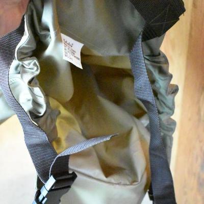 Lot B-253:  Cabela's Waders