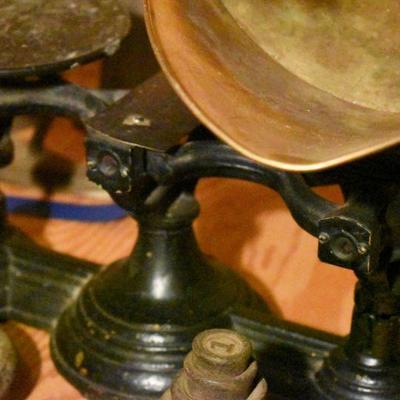 Lot B-282:  Antique Scale
