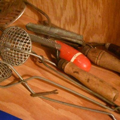Lot B-290:  Vintage Kitchen
