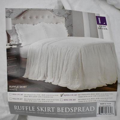 Ruffle Skirt Bedspread, Queen 3 pc. Open Package - New