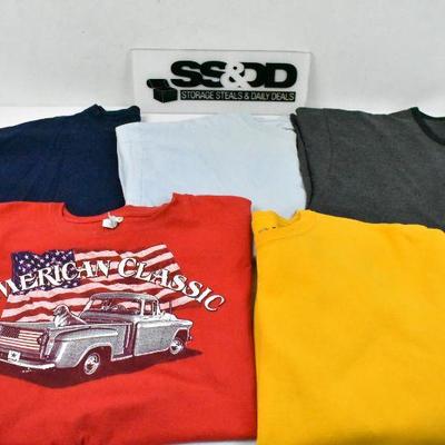 Men's Clothing: 4 T-Shirts & 1 Sweatshirt Sz XL & 2XL