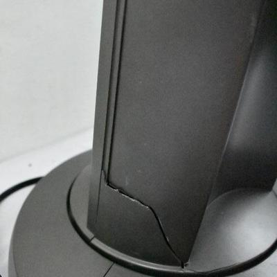 Lasko Oscillating Fan w/ Remote. Cosmetic Damage. Works