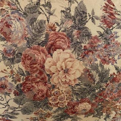 Beautiful floral Broyhill couch
