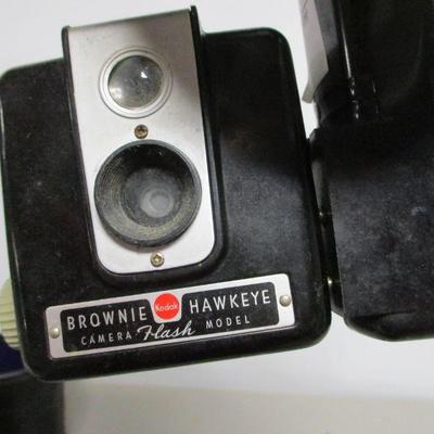 Lot 8 - Brownie Hawkeye Camera, Tasco Binoculars & Kodak Jr