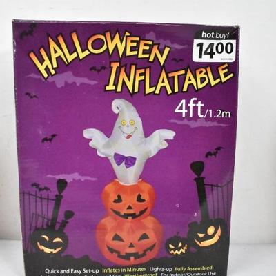 3 Piece Outdoor Halloween Decor: Orange Spider Web, Ghost/Pumpkins, Purple Web