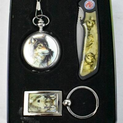 New Win Wildlife Wolves TIn with Pocket Watch, Pocketknife, Keychain