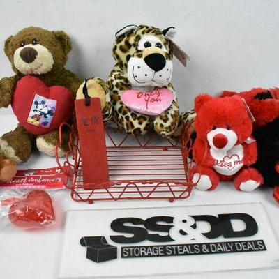 8pc Valentine's Day: Animals, Plastic Containers, Tray/Basket, Leather Bookmark