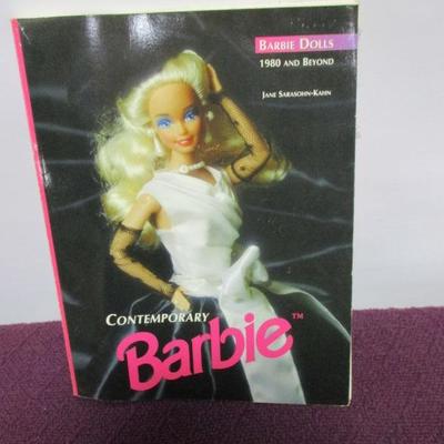 Lot 12 - Barbie Collector Books & Magazines