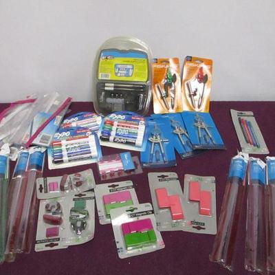 Lot 26 - Office & School Supplies