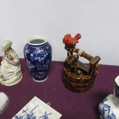 Lot 38 - Ceramic Porcelain Collection 