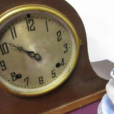 Lot 40 - Collection Of Clocks