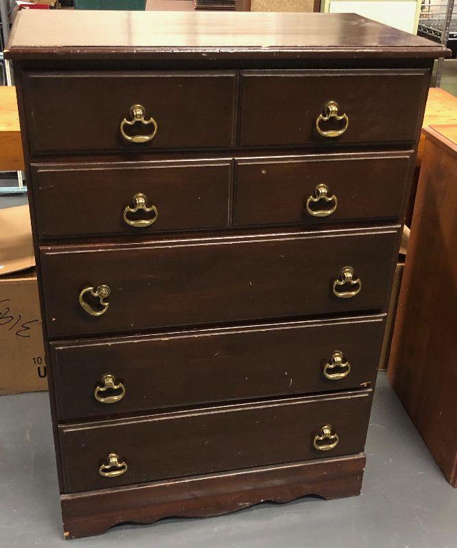 Lot 237 Pine 5 Drawer Chest Dresser Estatesales Org