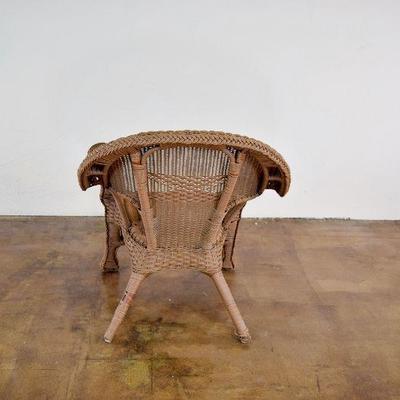 Lovely Brown Resin Wicker Chair with Swan Neck Frame