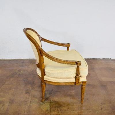 Ornate Accent Chair with Tufted Back and Fluted Legs