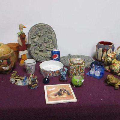 Lot 44 - Home Decor Items