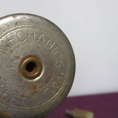 Lot 49 - Vintage Items