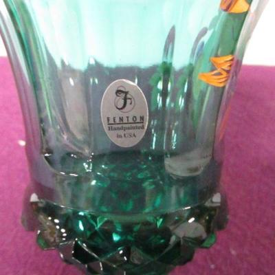 Lot 53 - Fenton Glass