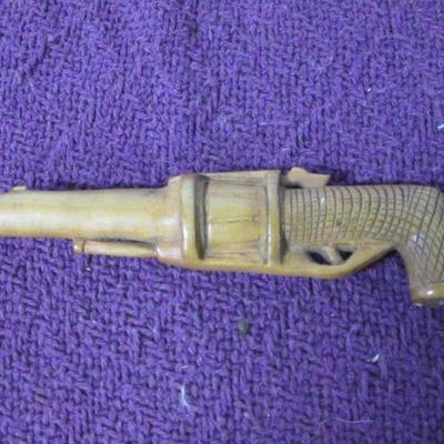 Lot 55 - Revolver Shaped Wooden Pipe