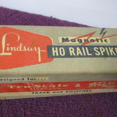 Lot 73 -Lindsay HO Magnetic Rail Spiker 