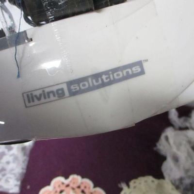 Lot 88 - Living Solutions Sewing Machine & Handmade Items