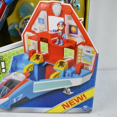 PAW Patrol, Super PAWs, 2-in-1 Transforming Mighty Pups Jet Command Center - New