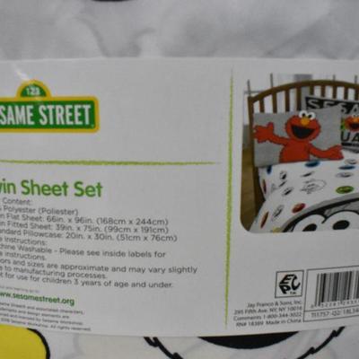 Sesame Street Twin Sheet Set: Flat & Fitted Sheet & Pillowcase