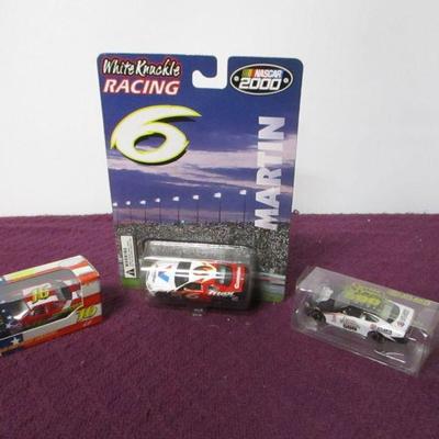 Lot 65 - NASCAR 1:64 Cars