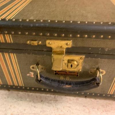 Vintage 1930's Suitcase