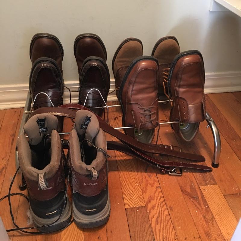 Lot 165 Size 1011 Men’s Shoes and Belts Lot 165 Size 1011 Men’s Shoes and Belts