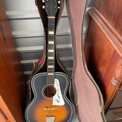 Lot 2 Truetone Guitar with Case