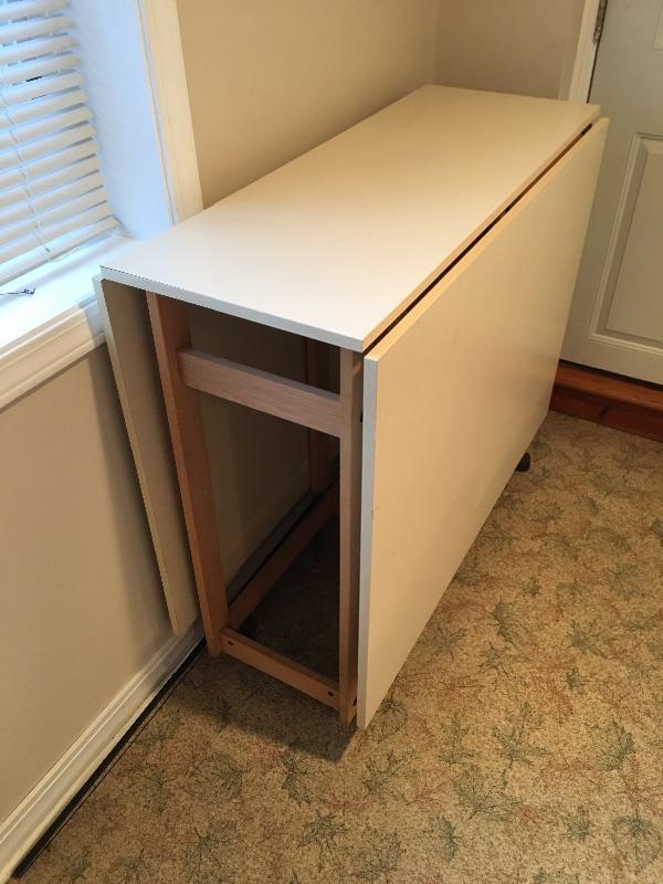 Lot 225 Folding Quilting Table