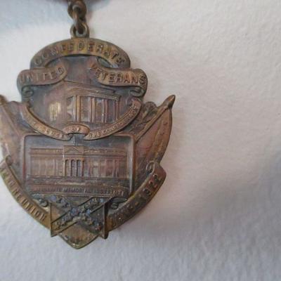 Lot 167 -   1922 UCV United Confederate Veterans Medal 32nd Reunion 