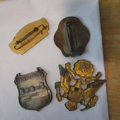 Lot 172 - Feed The Brute Davidson College Military Bridge Medals &  Badges