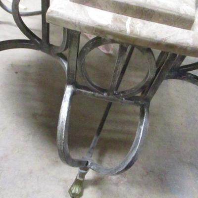 Lot 173 - Coffee Table 