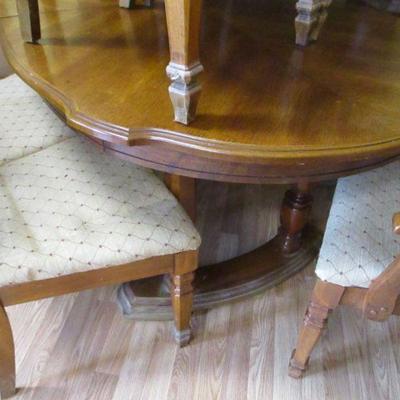 Lot 176 - Dining Room Table With Chairs