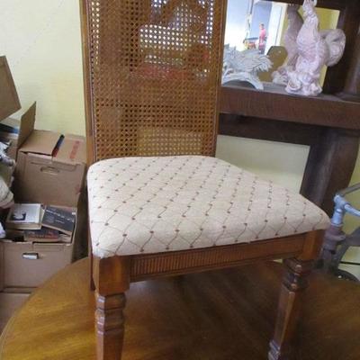 Lot 176 - Dining Room Table With Chairs